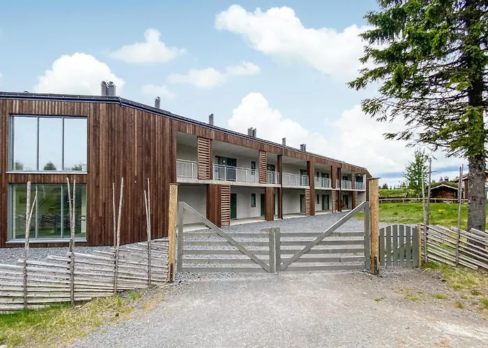 Fjellheimen Nr 104 *